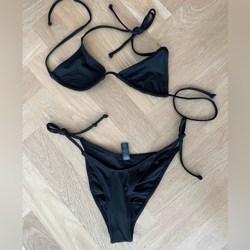 Skims black xs string bikini